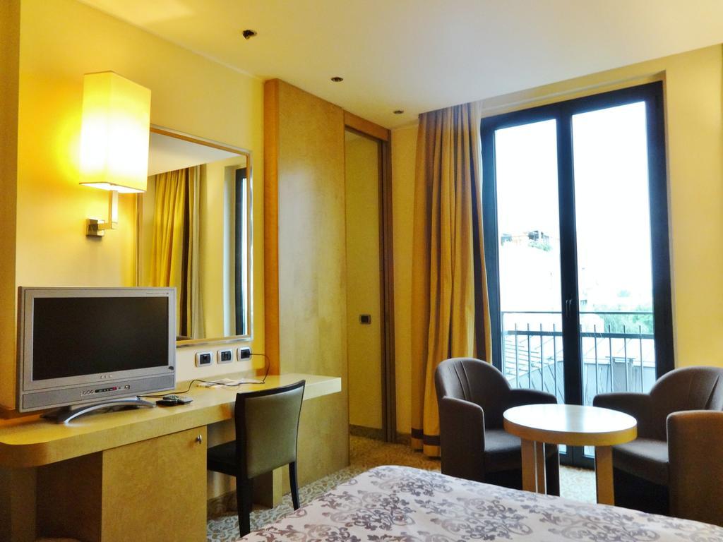 Hotel Tiffany Milano 4*