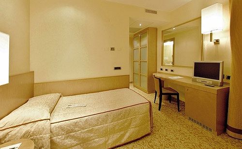 Tiffany Milano 4* Trezzano sul Naviglio